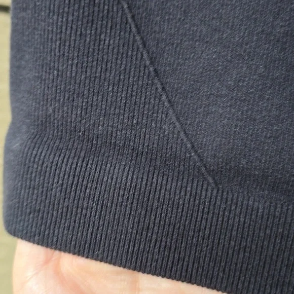 Everlane the seamless tee black crop ribbed stretch tee XS/S - Picture 7 of 11